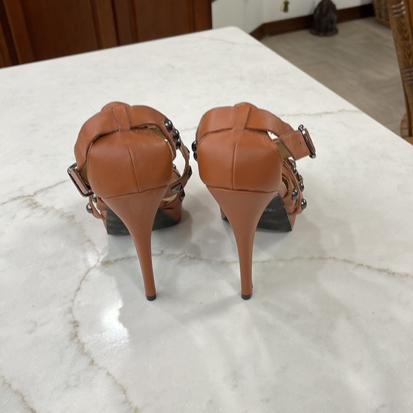 Colin Stuart platform sandals with decorated strays size 7.5 - Picture 3 of 4